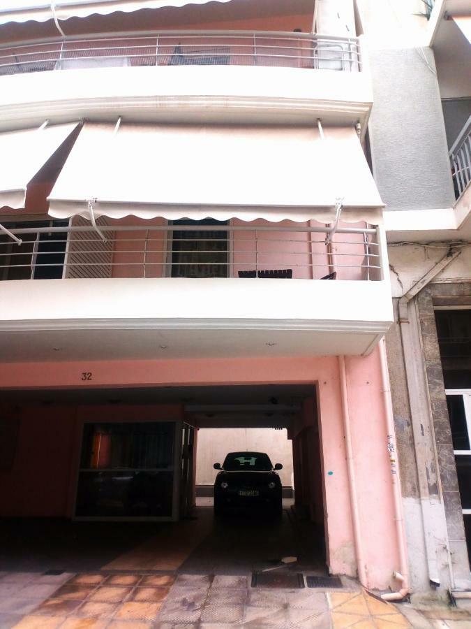 Φωτεινό Διαμέρισμα Πειραιας Piraeus Ngoại thất bức ảnh